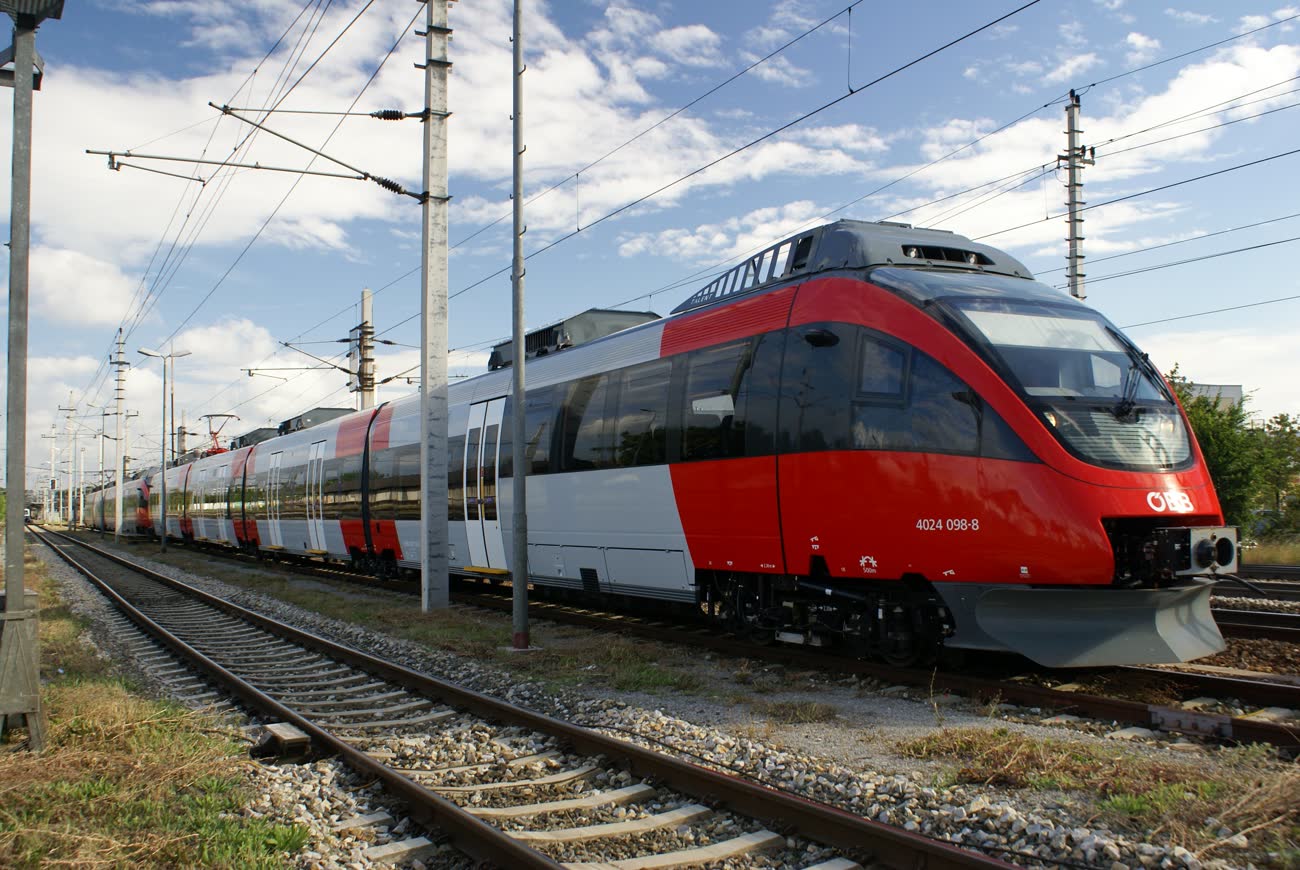 OBB S-Bahn train in red and white, the S7 line